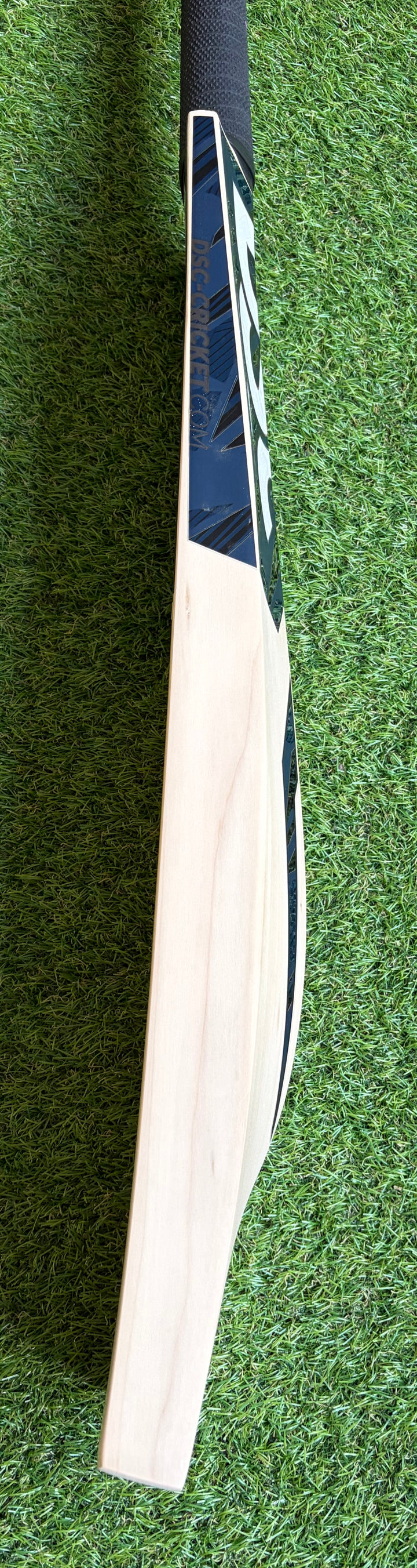 DSC Blak 500 Cricket Bat
