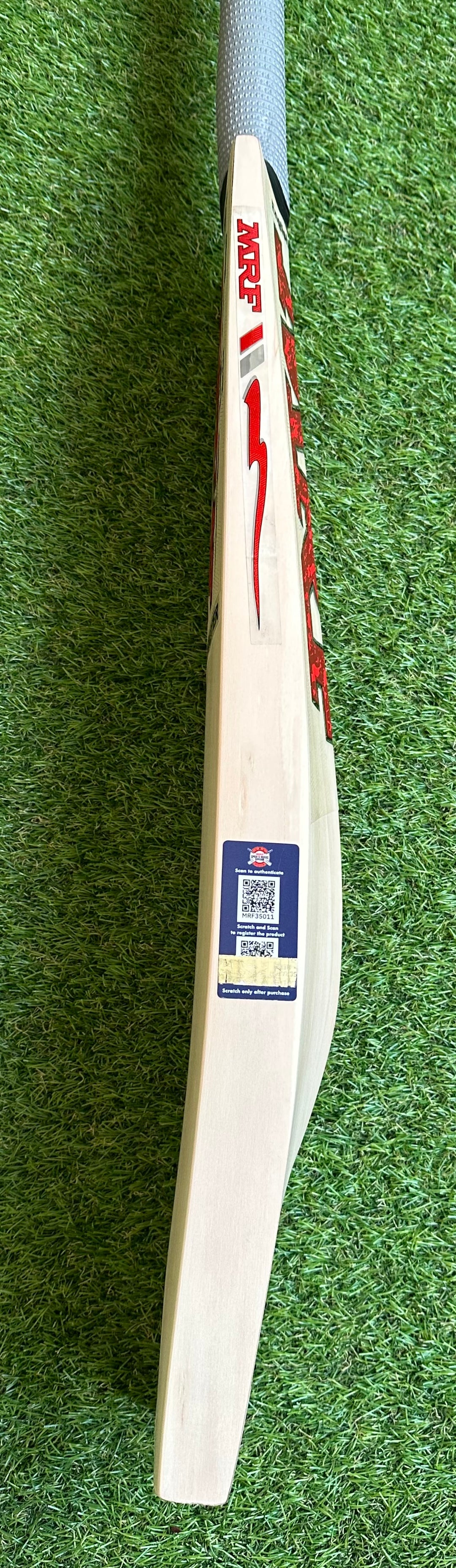 MRF Grand Master Edition Cricket Bat