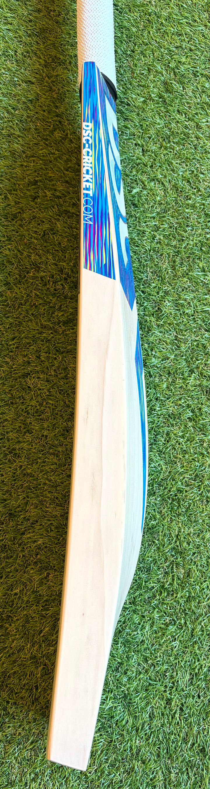 DSC Blu 350 Cricket Bat