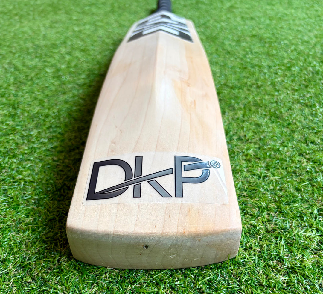 DKP Black Edition Cricket Bat | 3lb | 44mm Edges