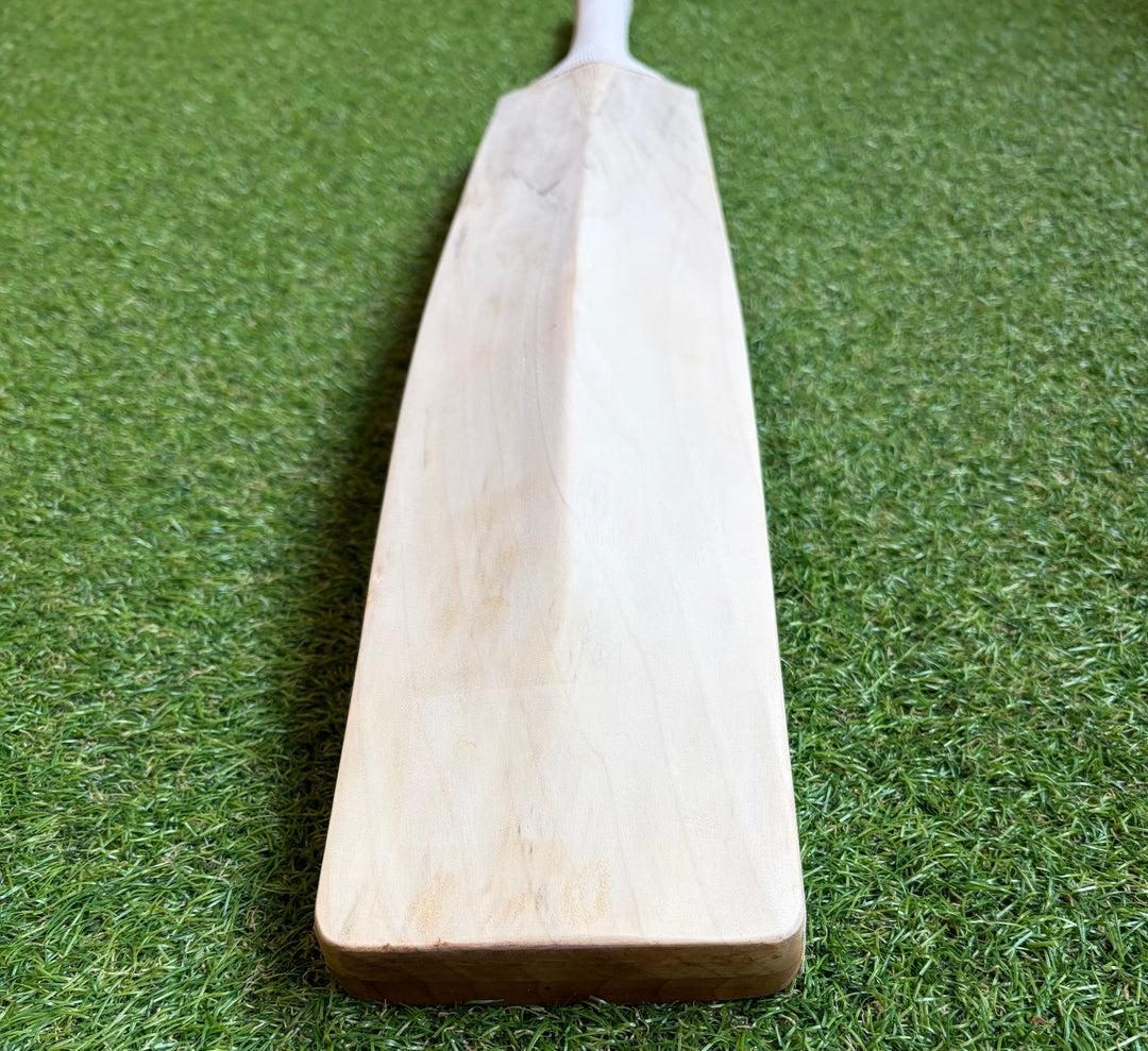 Laminate Two Piece Cricket Bat | Massive Edges | Knocked in