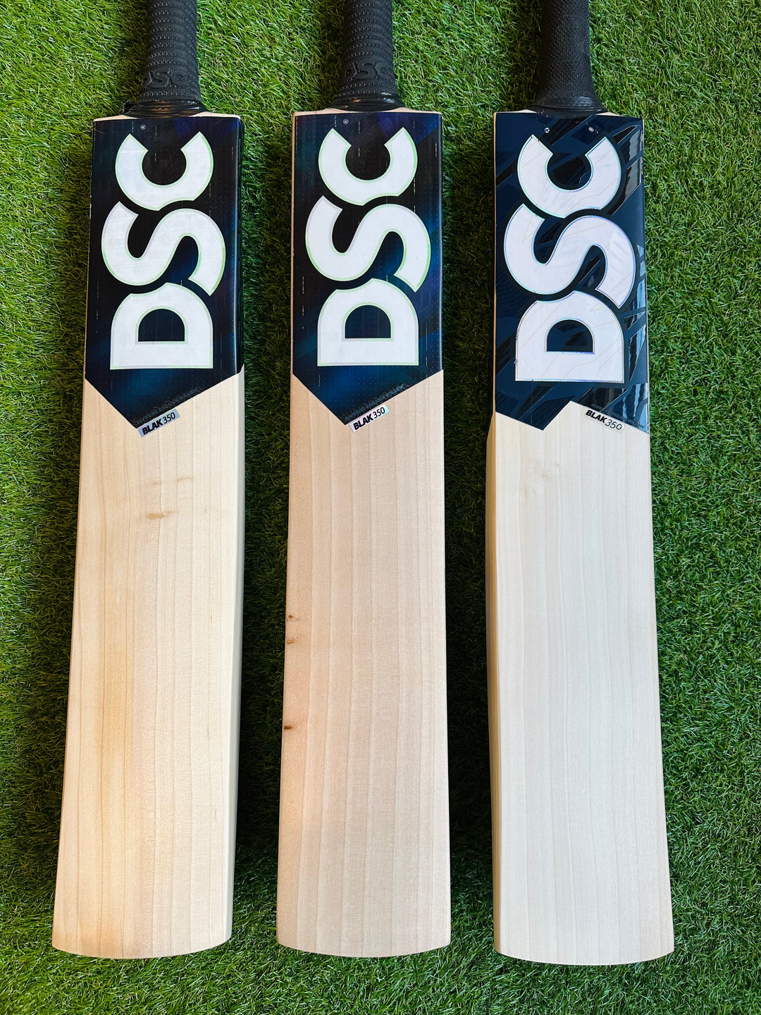 DSC Blak 350 Cricket Bat