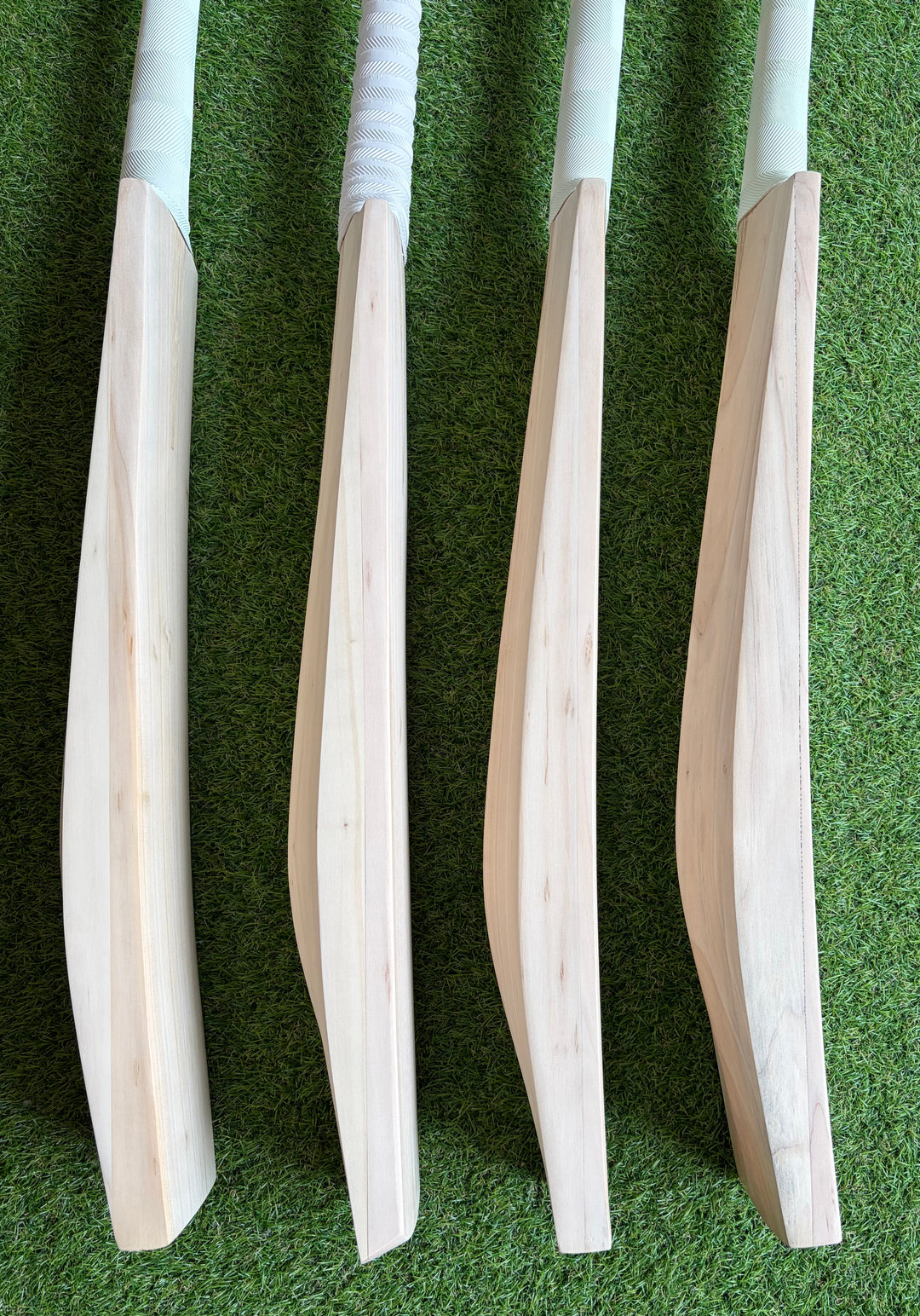 Laminate Two Piece Cricket Bat | Massive Edges | Superb Ping