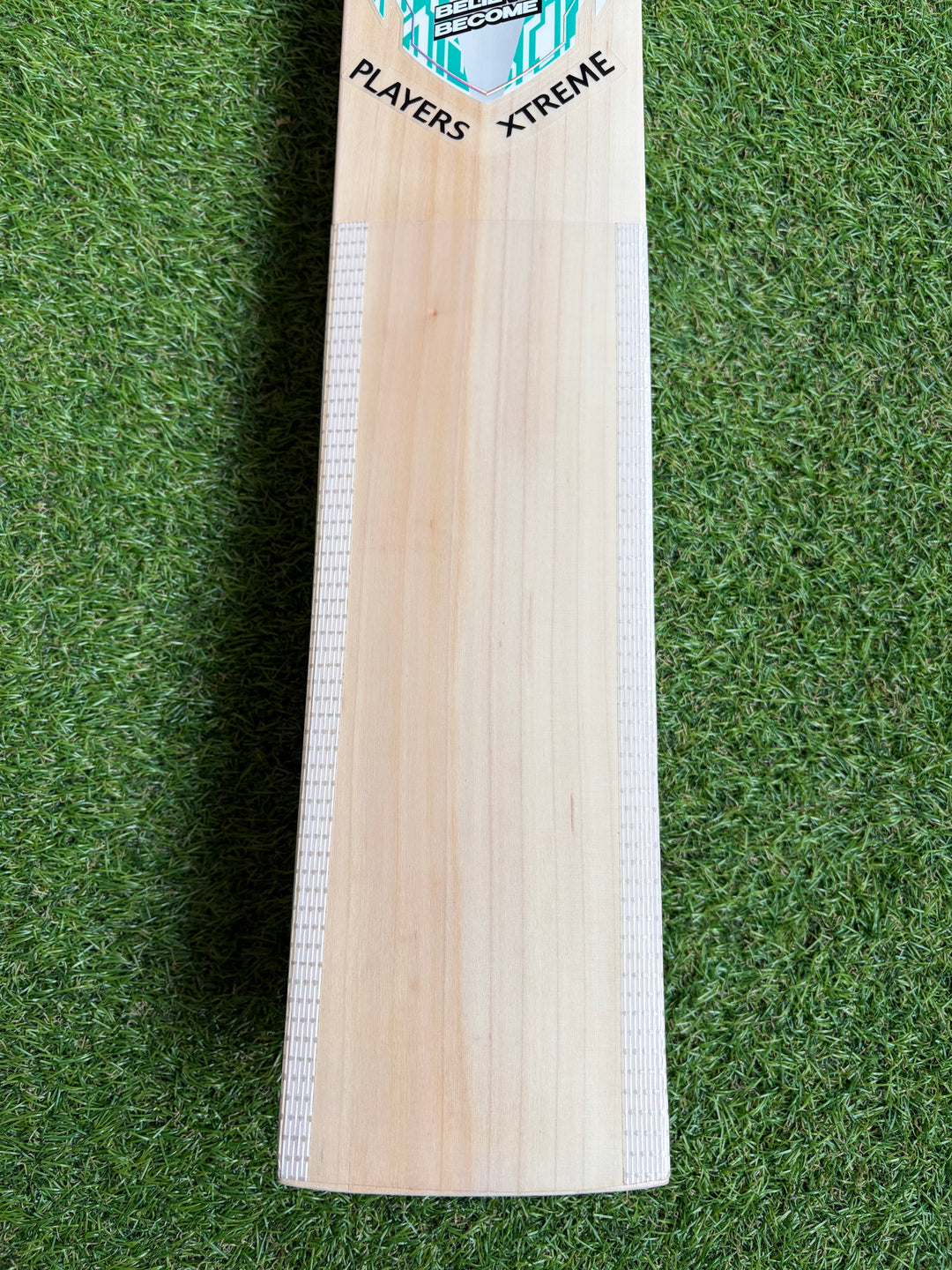 SG Players Xtreme Cricket Bat