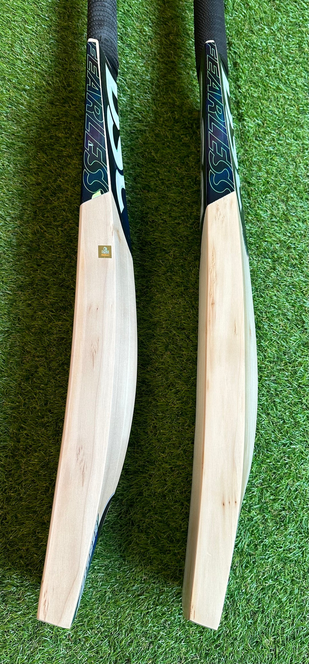 DSC Blak 330 Cricket Bat | 40mm Edges