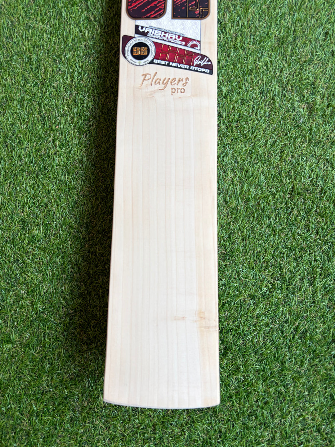 SS TON Players Pro VS Cricket Bat | 12 Grains