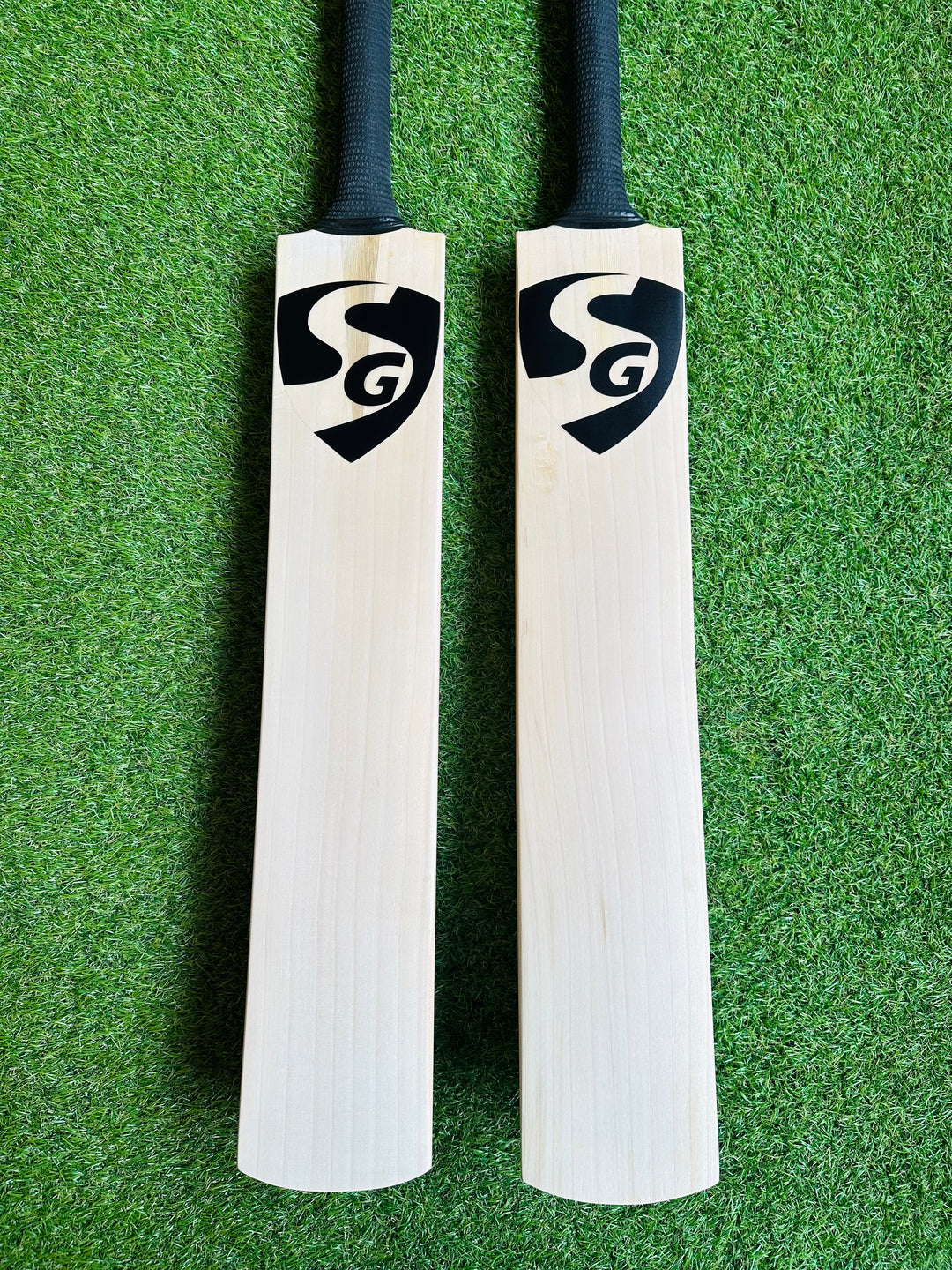 SG Pro Cricket Bat | New Model