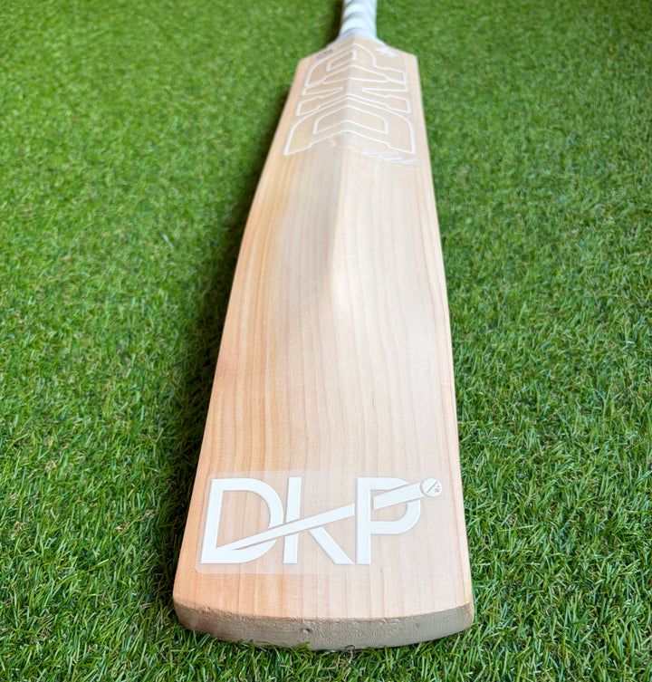 DKP Air Cricket Bat | 15 Grains | Grade 1+