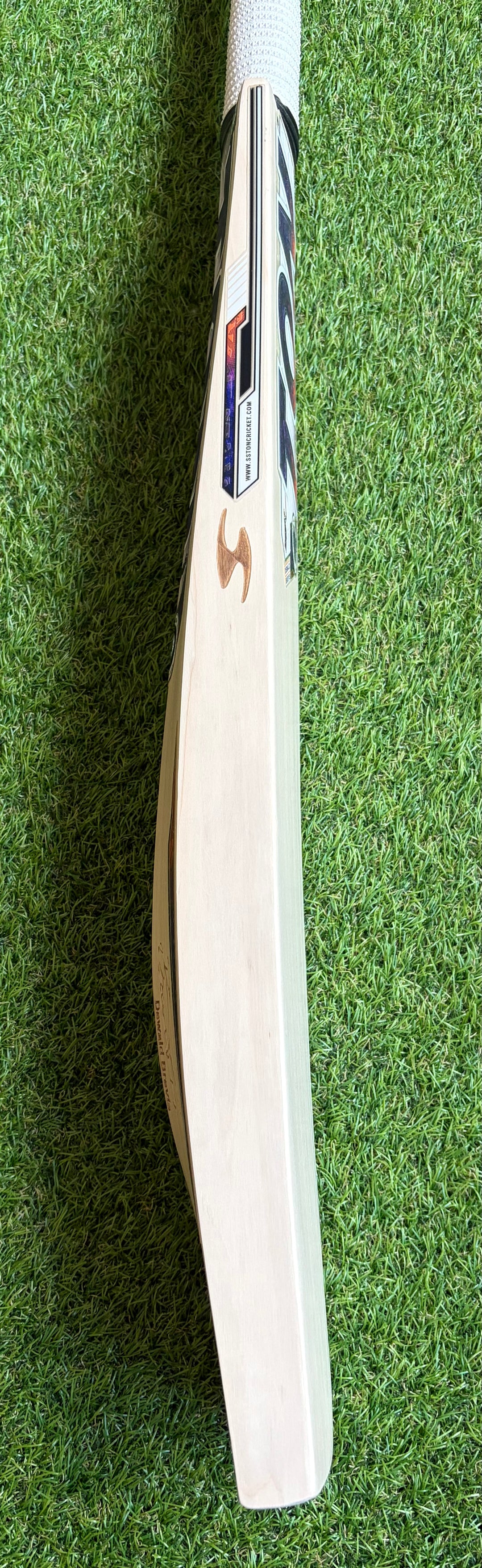 TON Players Dewald Brevis Cricket Bat | Harrow Size