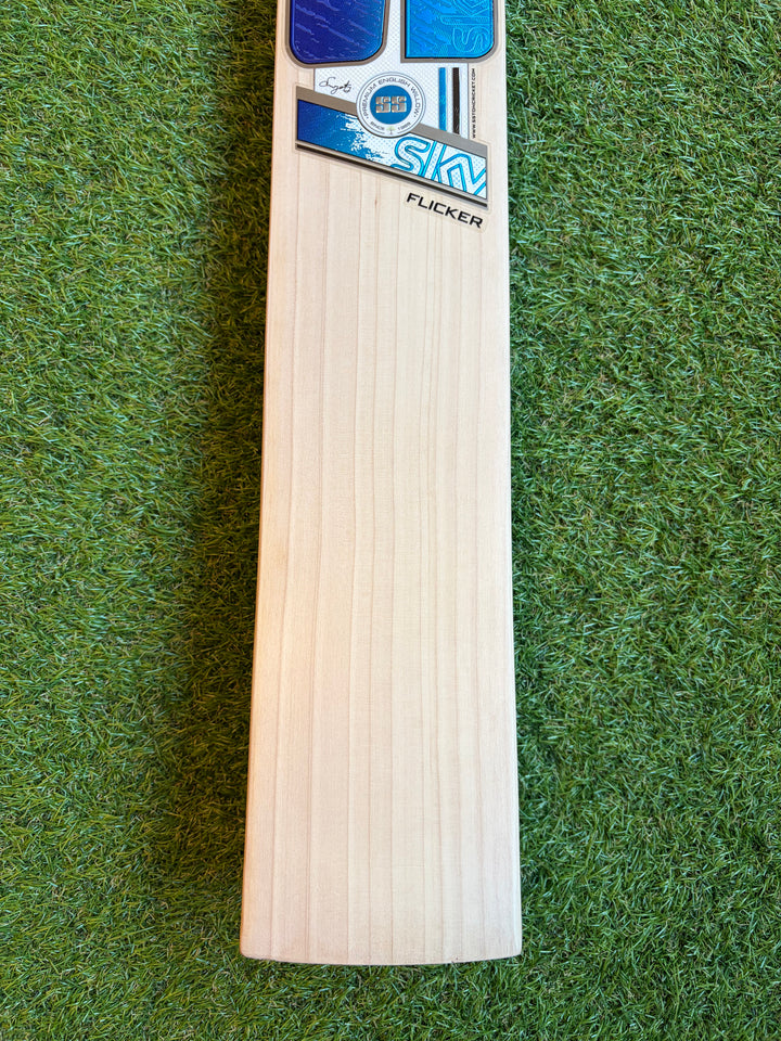SS TON Sky Flicker Pro Cricket Bat