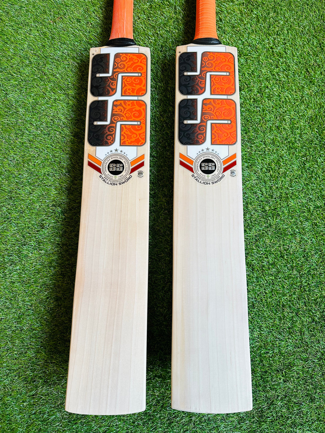 SS TON Stallion Sword Edition Cricket Bat