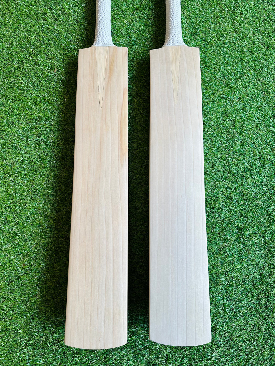 Plain Grade 1+ English Willow Cricket Bat | Long Handle