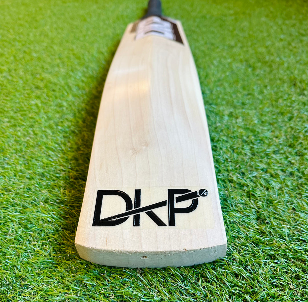 DKP VK-18 Cricket Bat | Players Grade | 40mm Edges