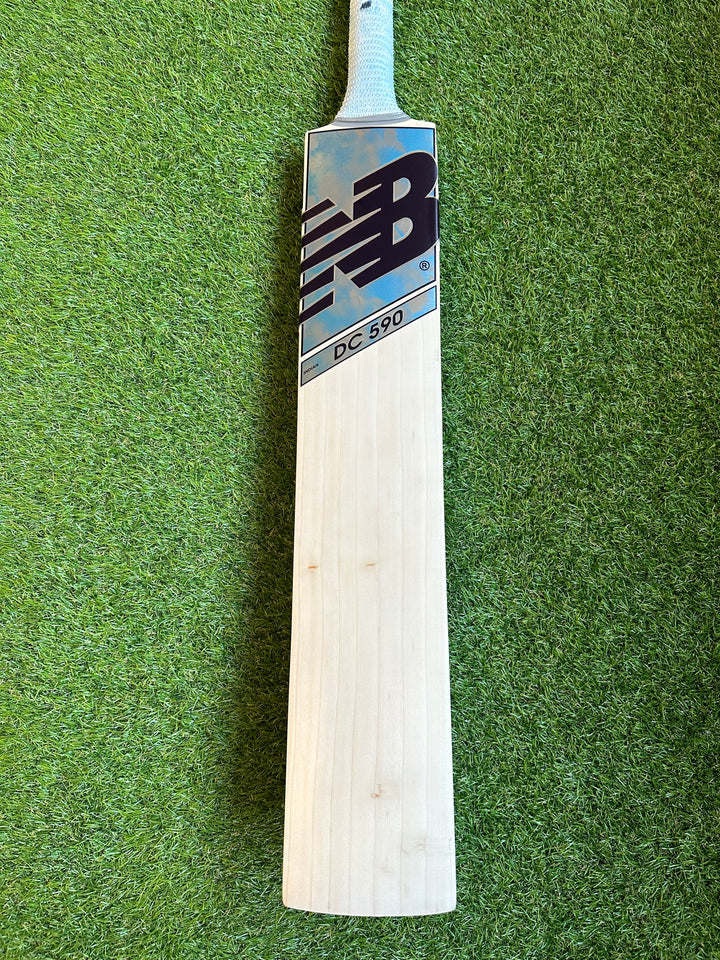 New Balance DC 590 Cricket Bat