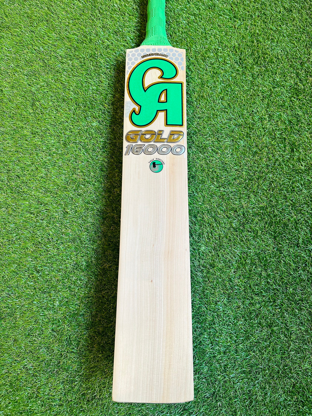 CA 16000 Gold Cricket Bat | 19 Grains | 40mm edges