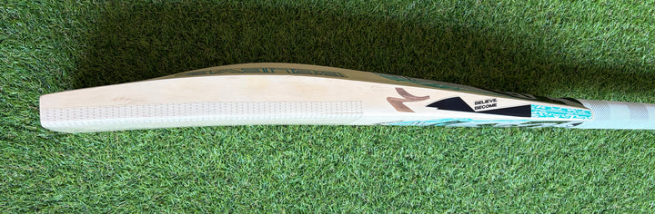 SG Players Xtreme Cricket Bat