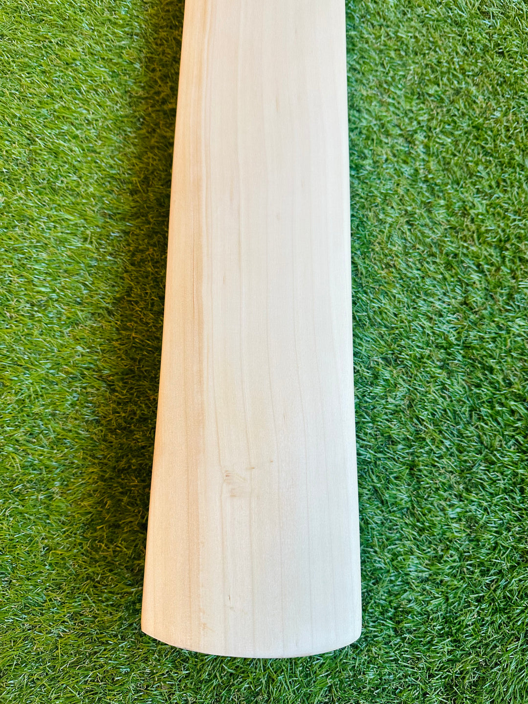 Plain Grade 2 English Willow Cricket Bat | Full Profile