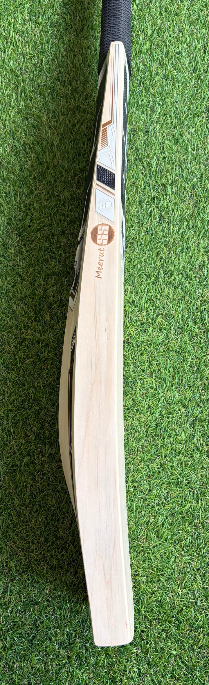 SS TON Limited Edition Players Cricket Bat