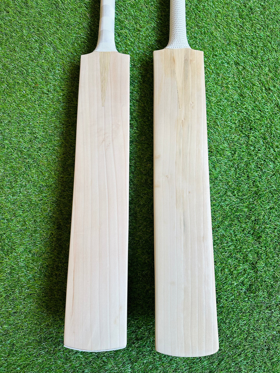 Plain Grade 1 English Willow Cricket Bat | Long Handle