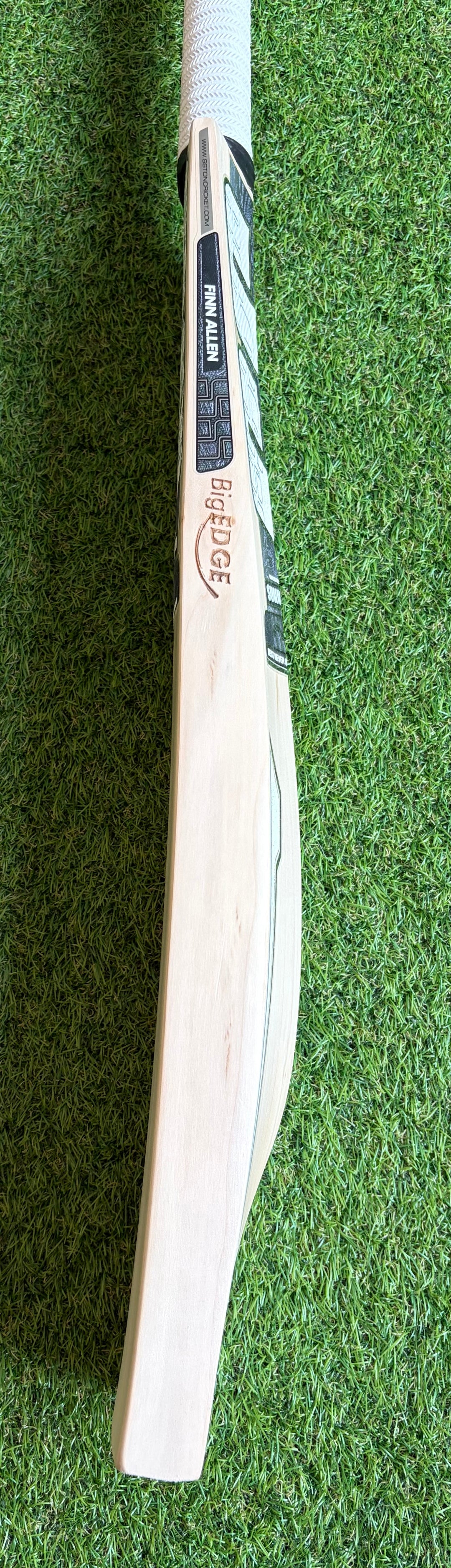 SS TON Players Pro Finn Allen Cricket Bat