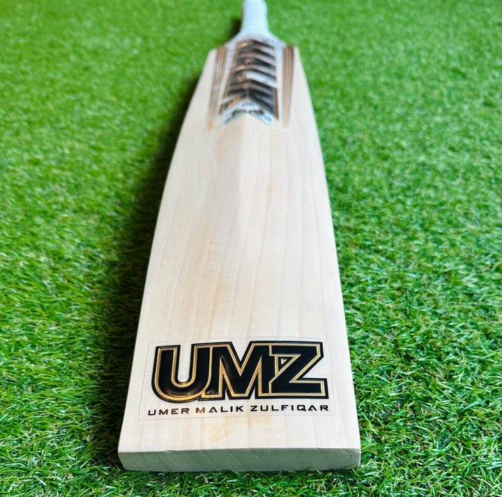 MB Malik Super Professional Cricket Bat