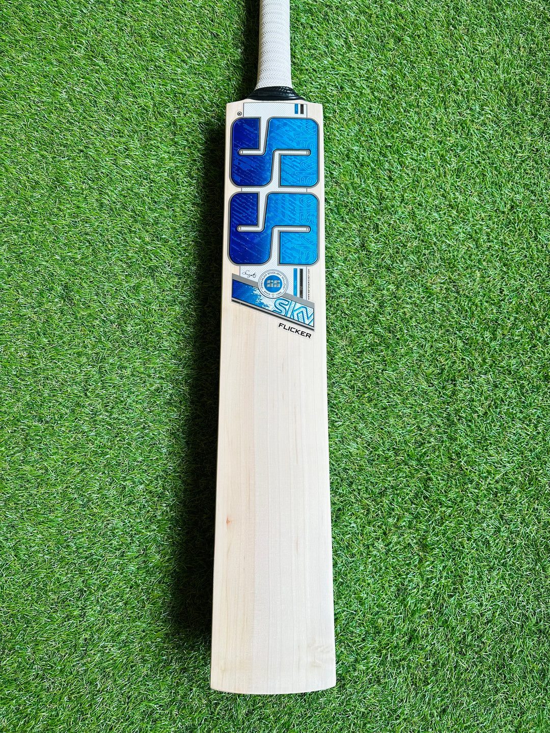 SS TON Sky Flicker Pro Cricket Bat | Harrow Size