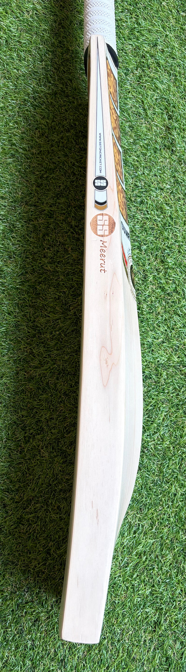 SS TON Dre Russ 2.0 Cricket Bat