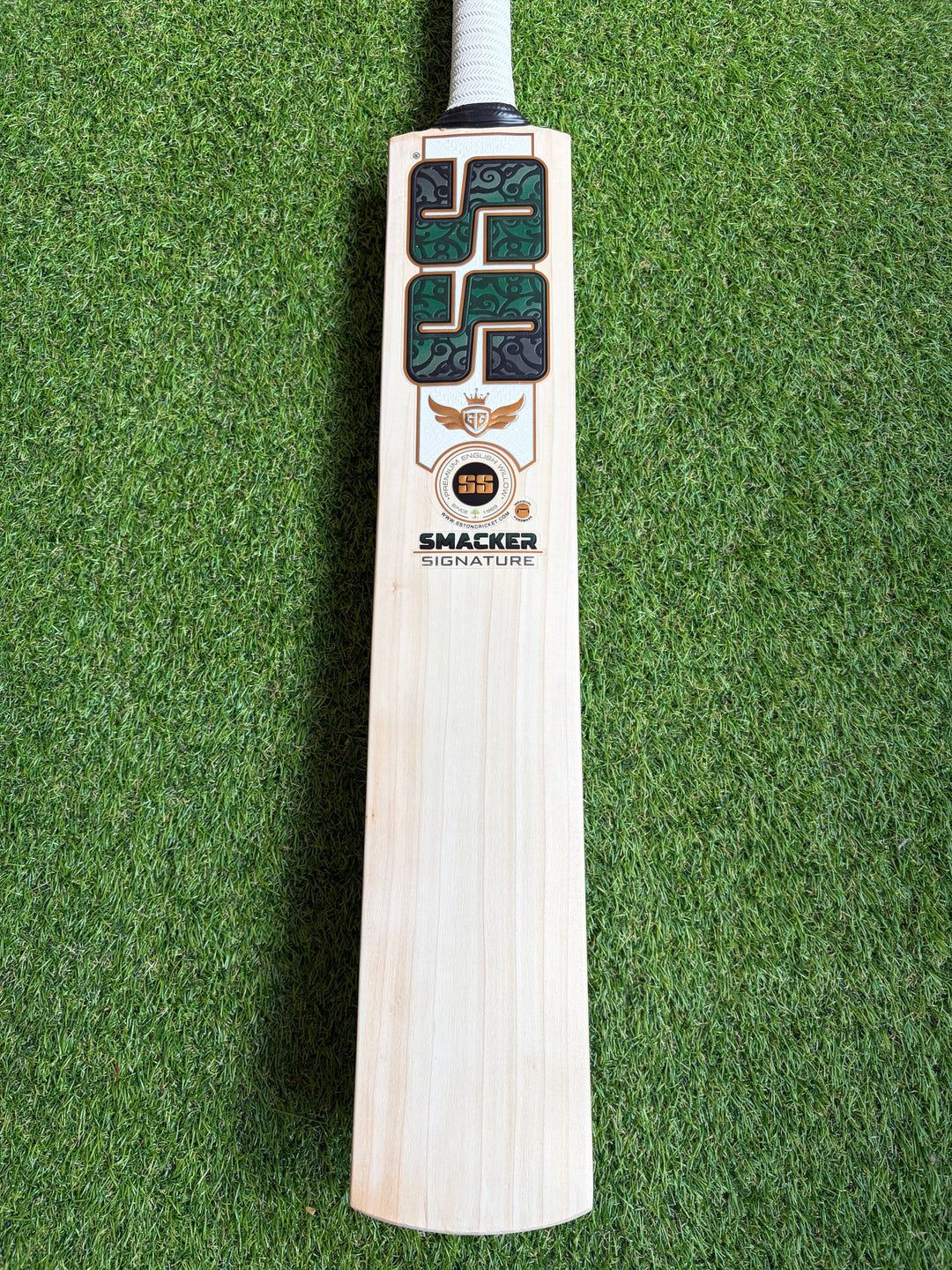 SS TON Smacker Signature Cricket Bat