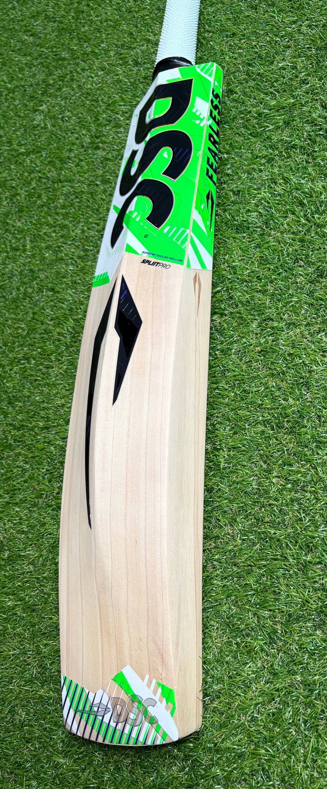 DSC Spliit Pro Cricket Bat