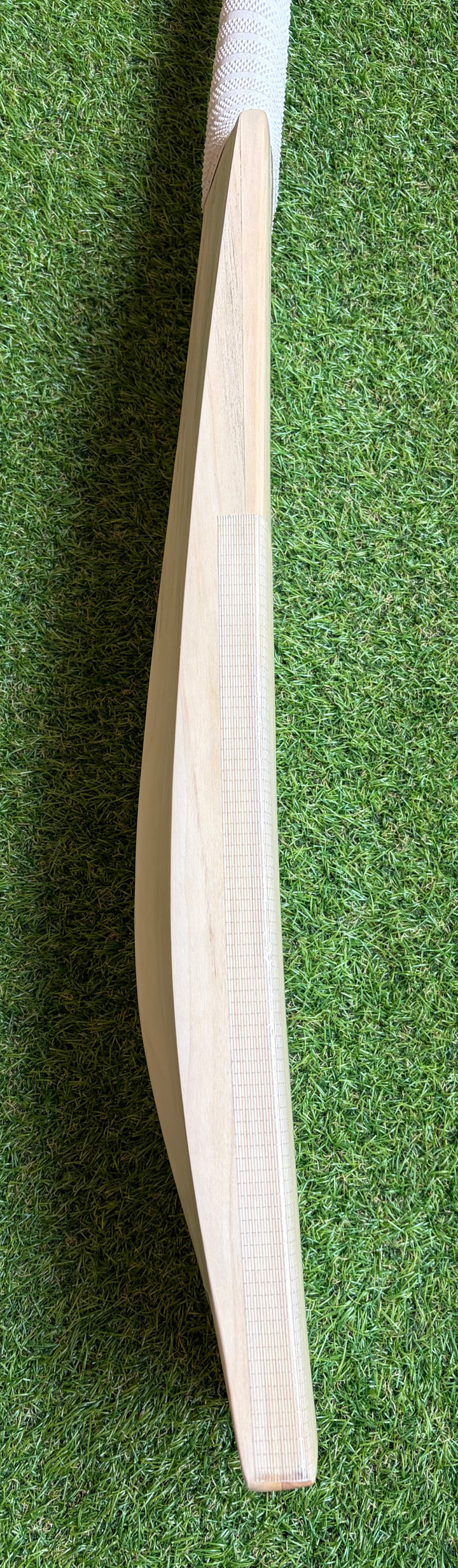 Laminate Two Piece Cricket Bat | Massive Edges | Knocked in