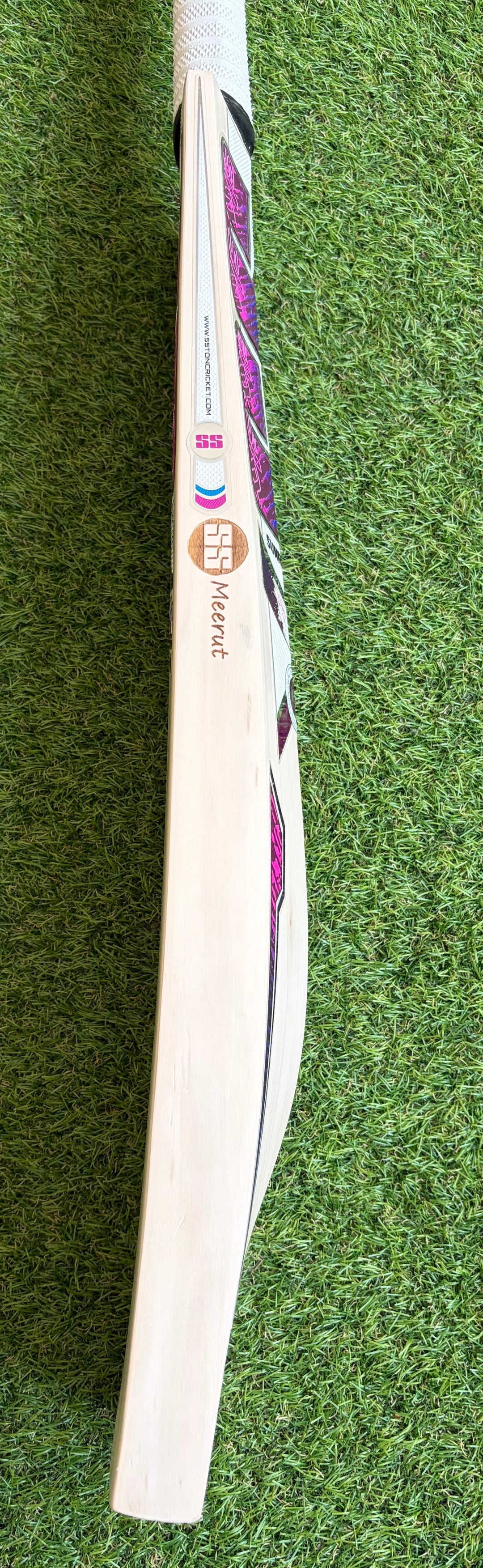 SS TON Sky Blaster Cricket Bat