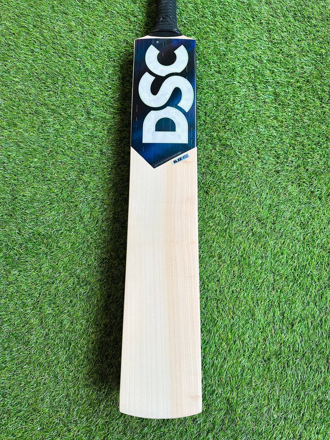 DSC Blak 450 Cricket Bat