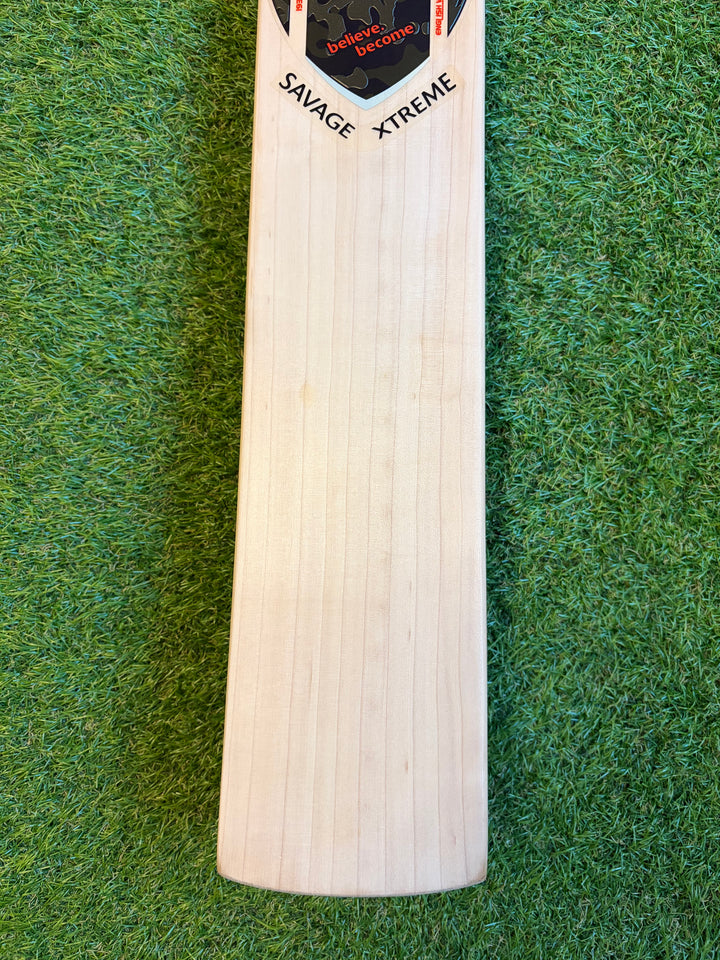 SG Savage Xtreme Pro Cricket Bat | 40mm Edges | Full Profile