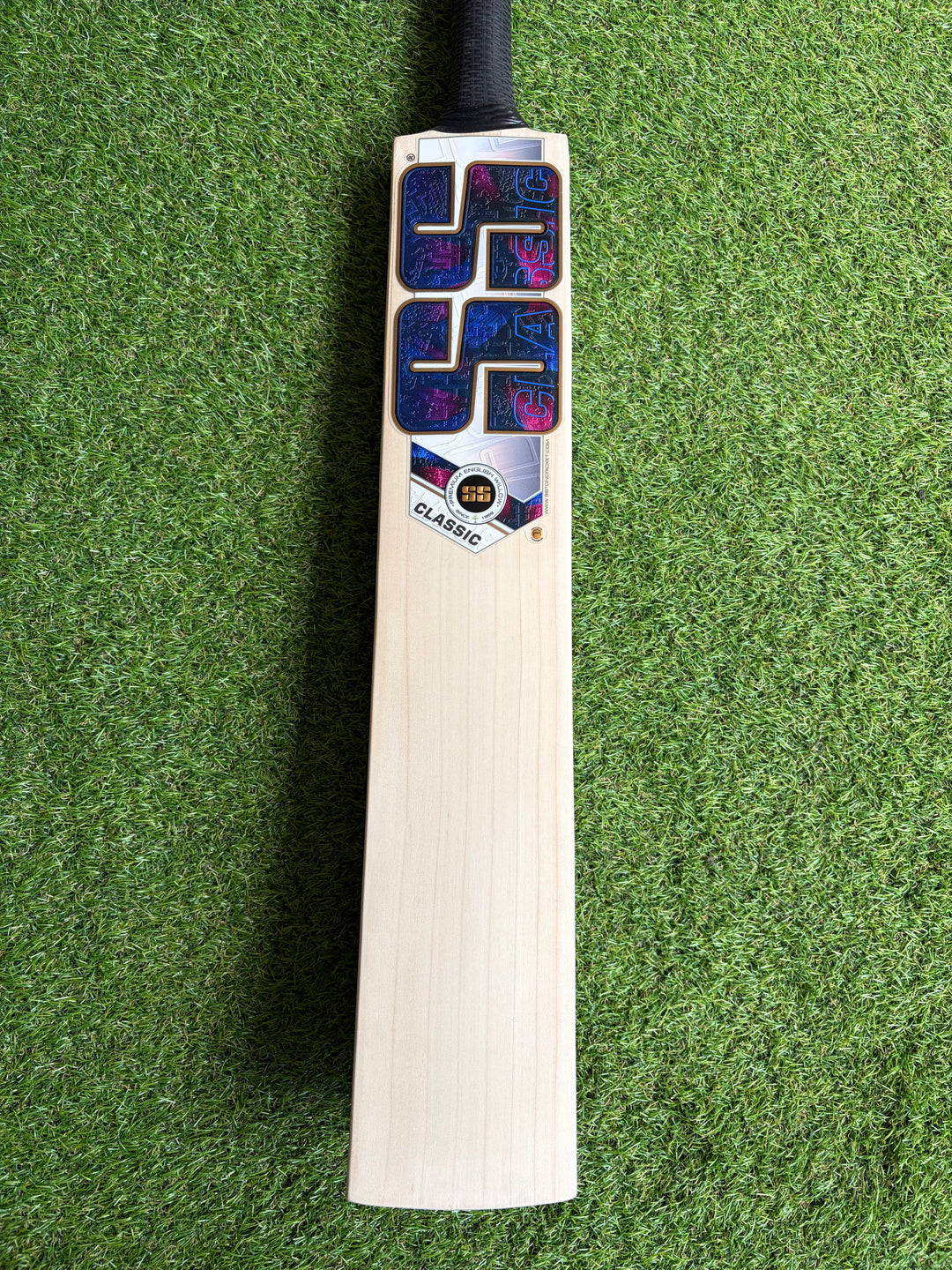 SS TON Classic Edition Cricket Bat