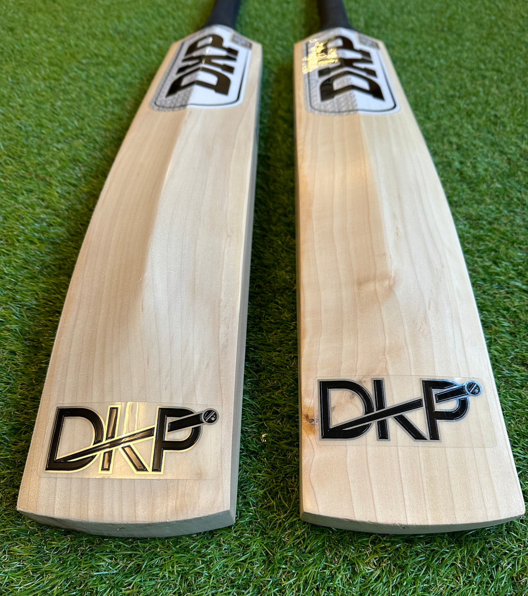 DKP Ultimate Pro Cricket Bat | 15 Grains | Grade 1+