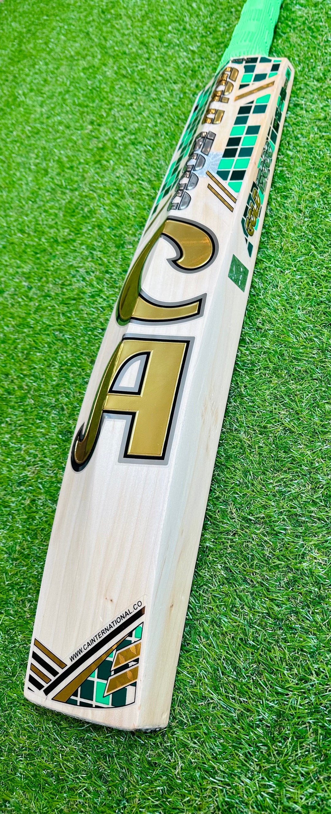 CA 15000 Gold Cricket Bat | New Model