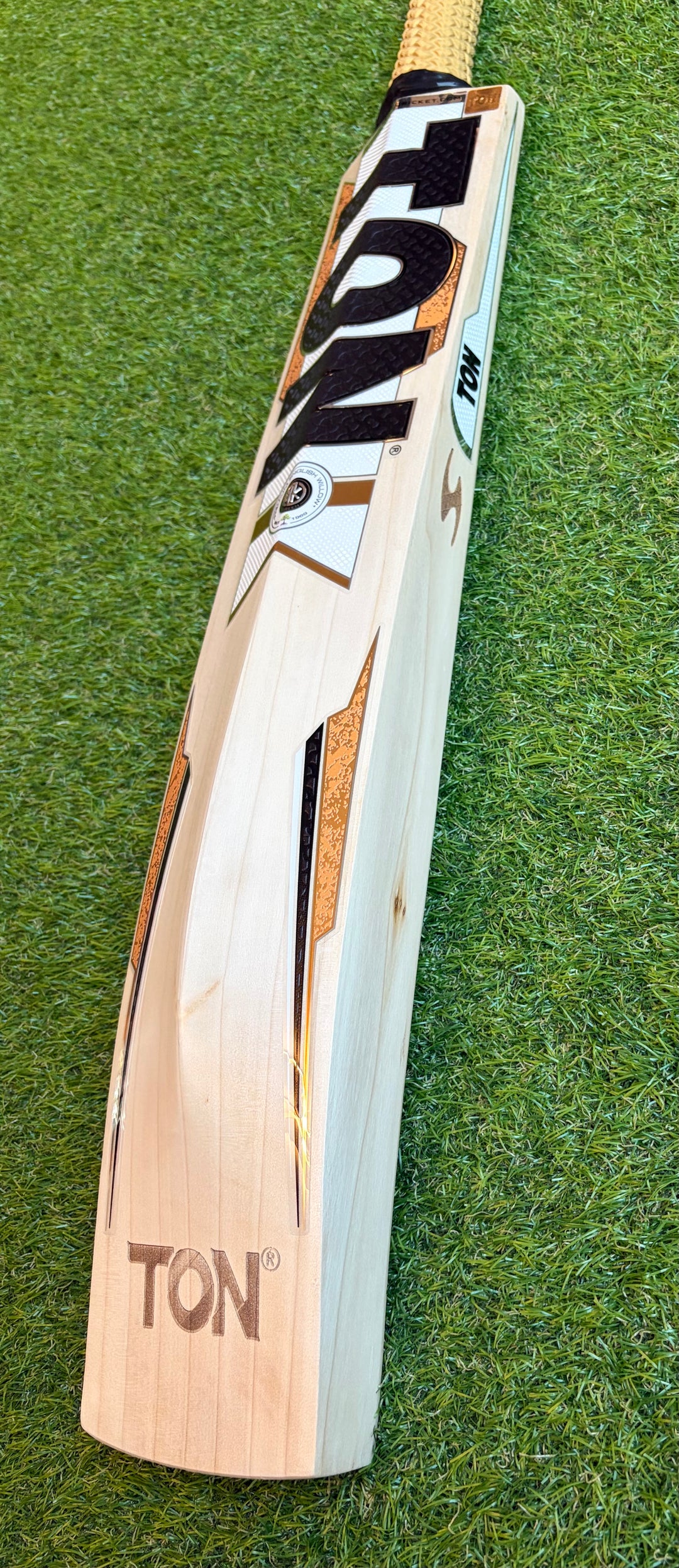 TON Legend Players Cricket Bat | Long Blade | 40mm Edges