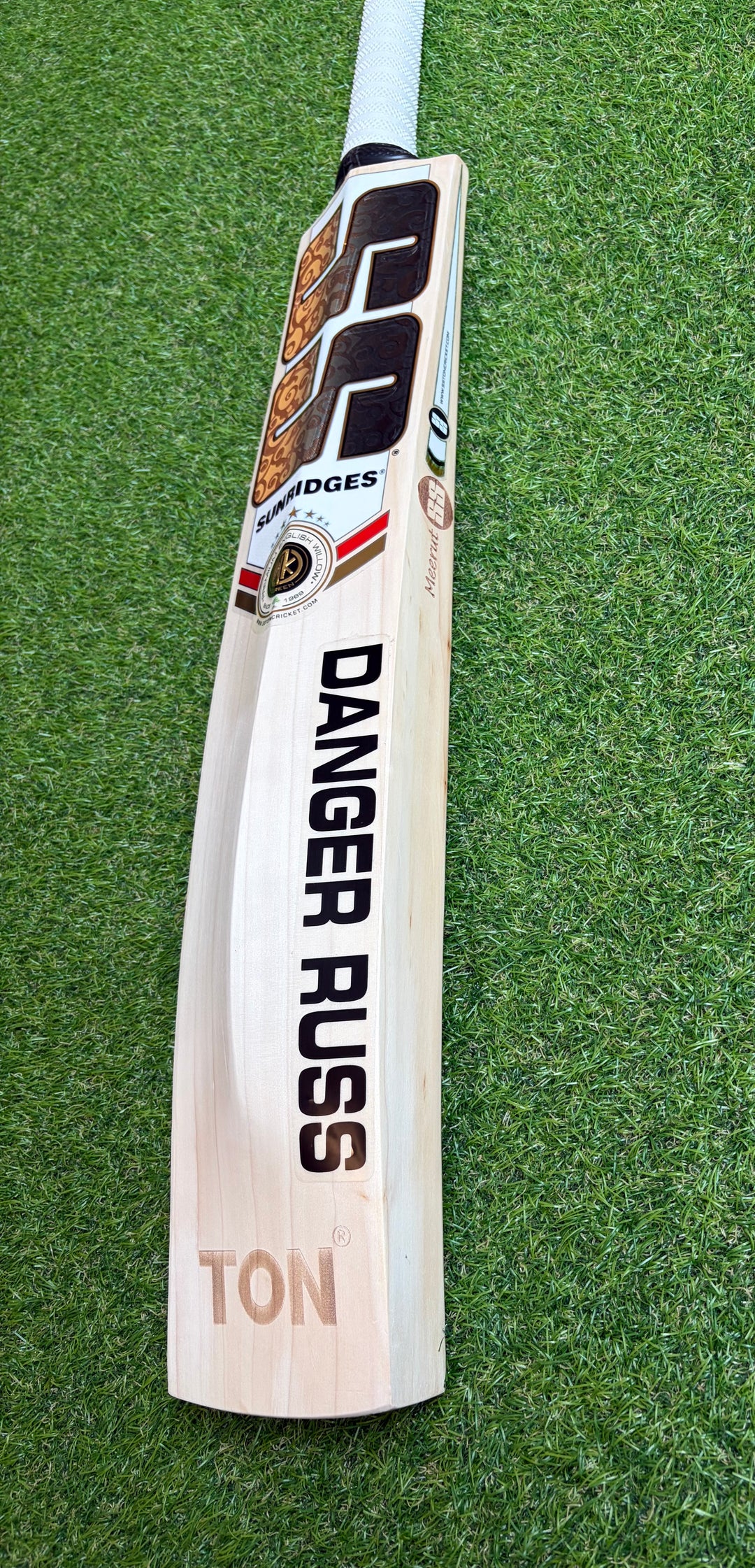 SS TON Dre Russ 2.0 Cricket Bat