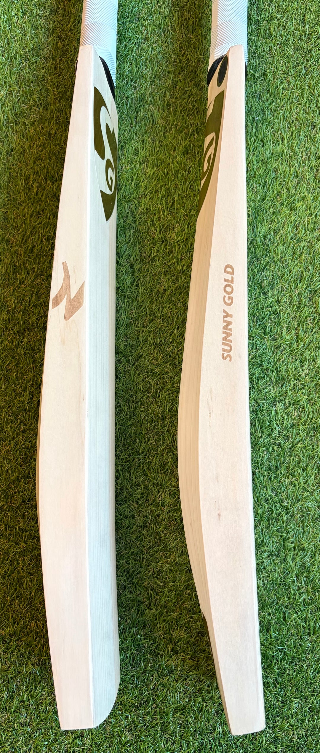 SG Sunny Gold Players Cricket Bat | 40mm Edges | Pro Shape