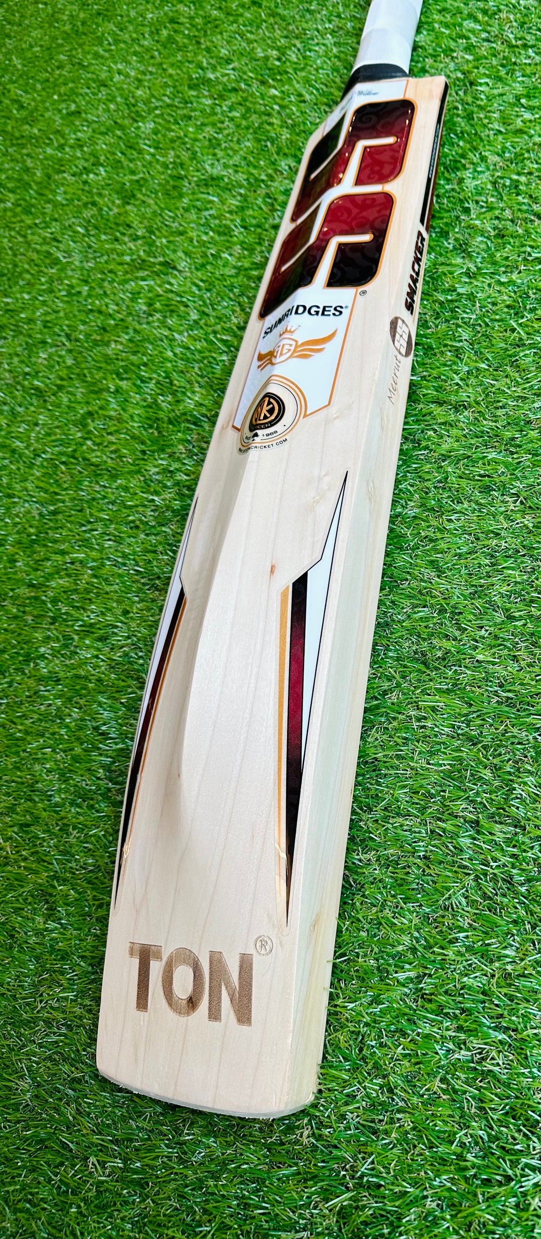 SS TON Smacker Cricket Bat | Size 5