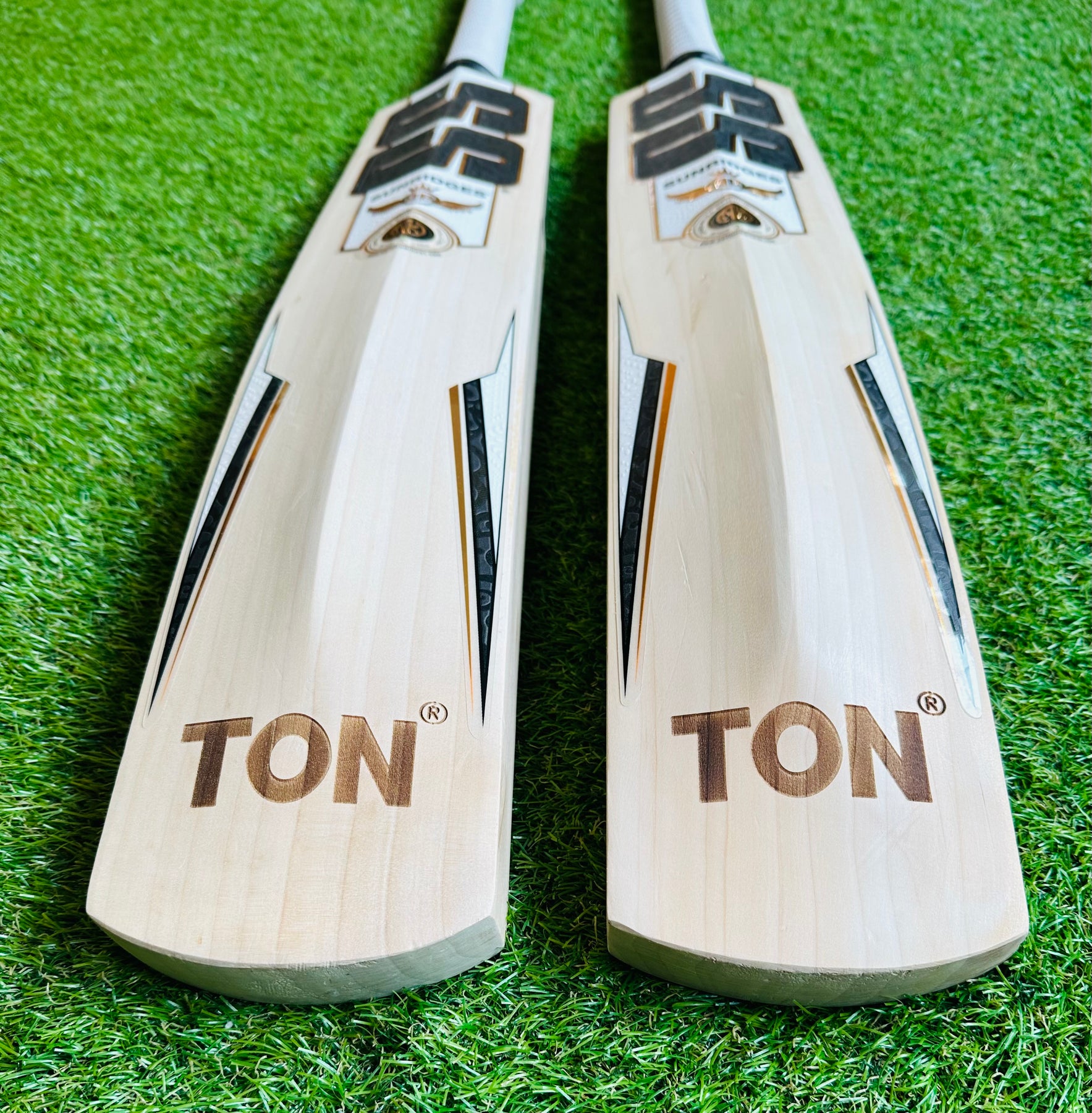 SS TON Smacker Players Cricket Bat | New Model | Low Profile – DKP Cricket