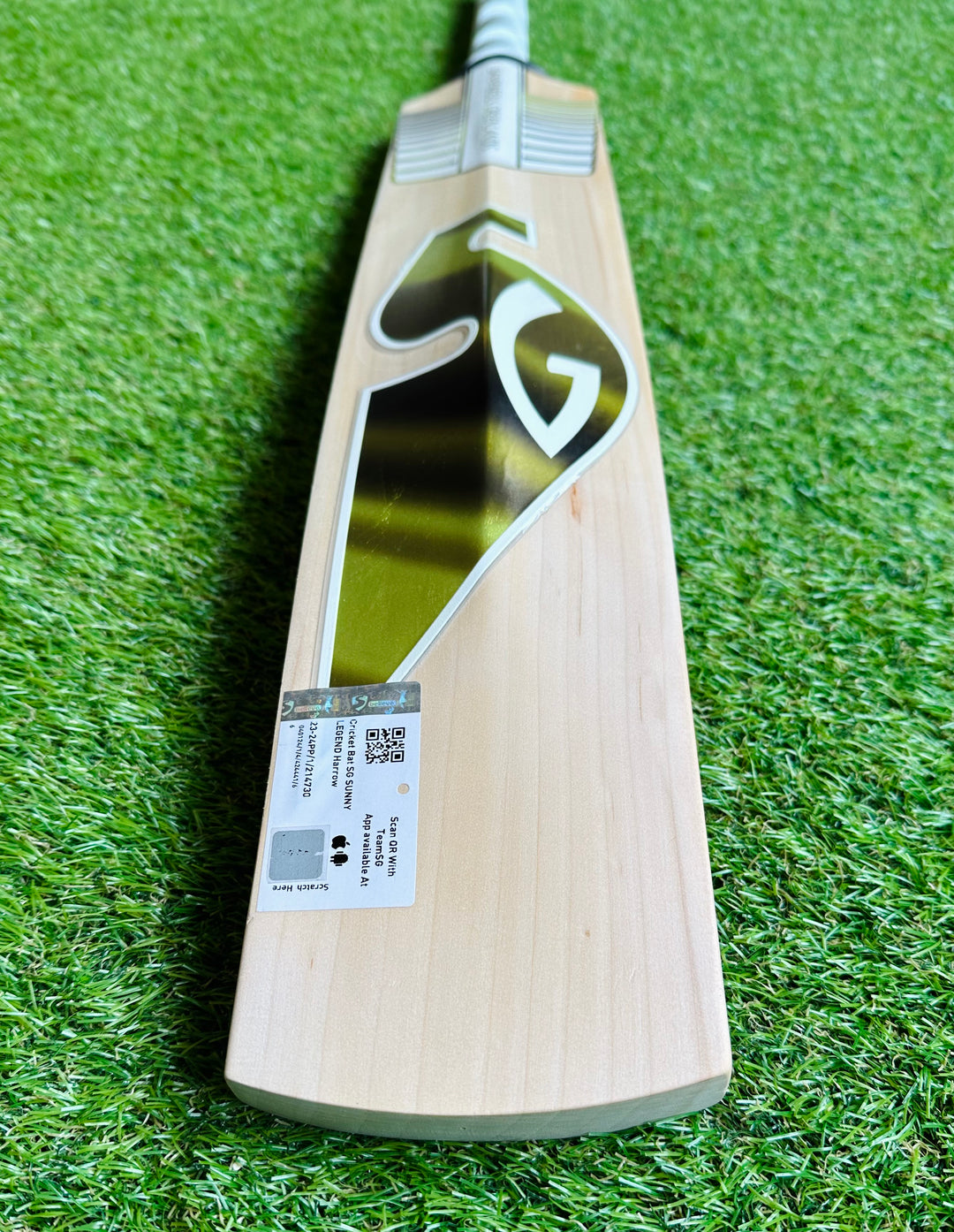 SG Sunny Legend Cricket Bat Harrow