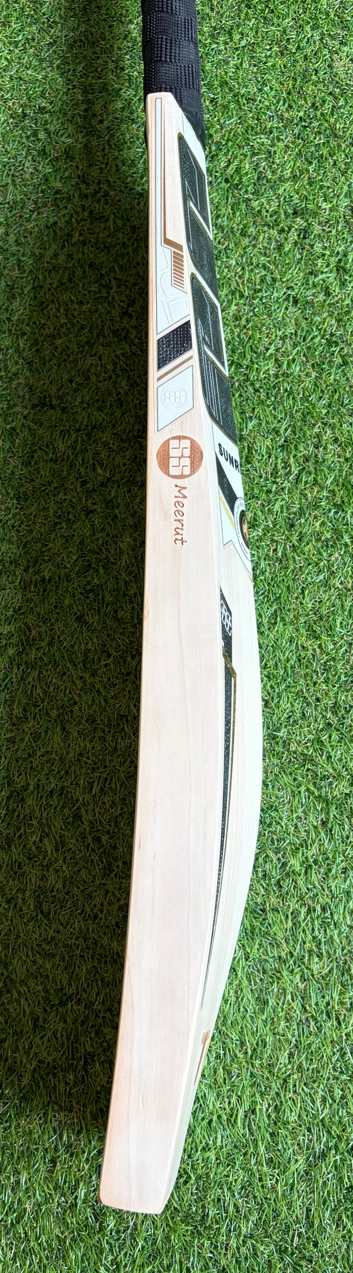 SS TON Limited Edition Players Cricket Bat