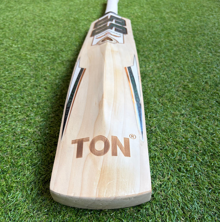 SS TON Smacker Signature Cricket Bat