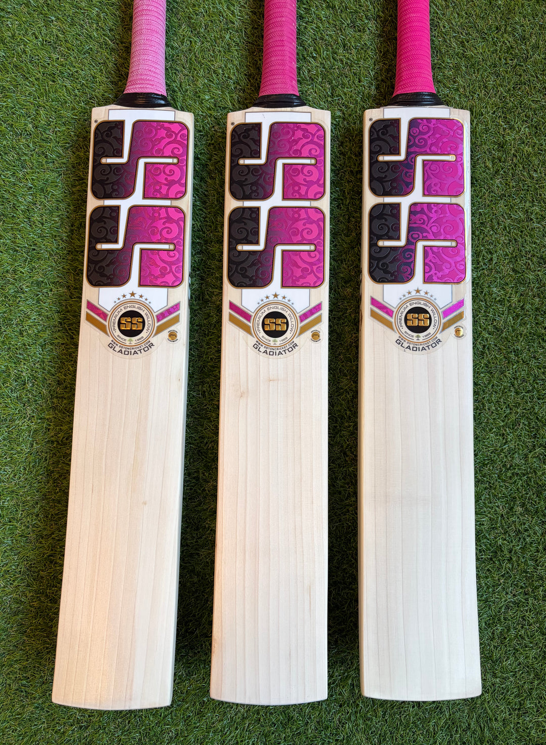 SS TON Gladiator Cricket Bat | Size 5