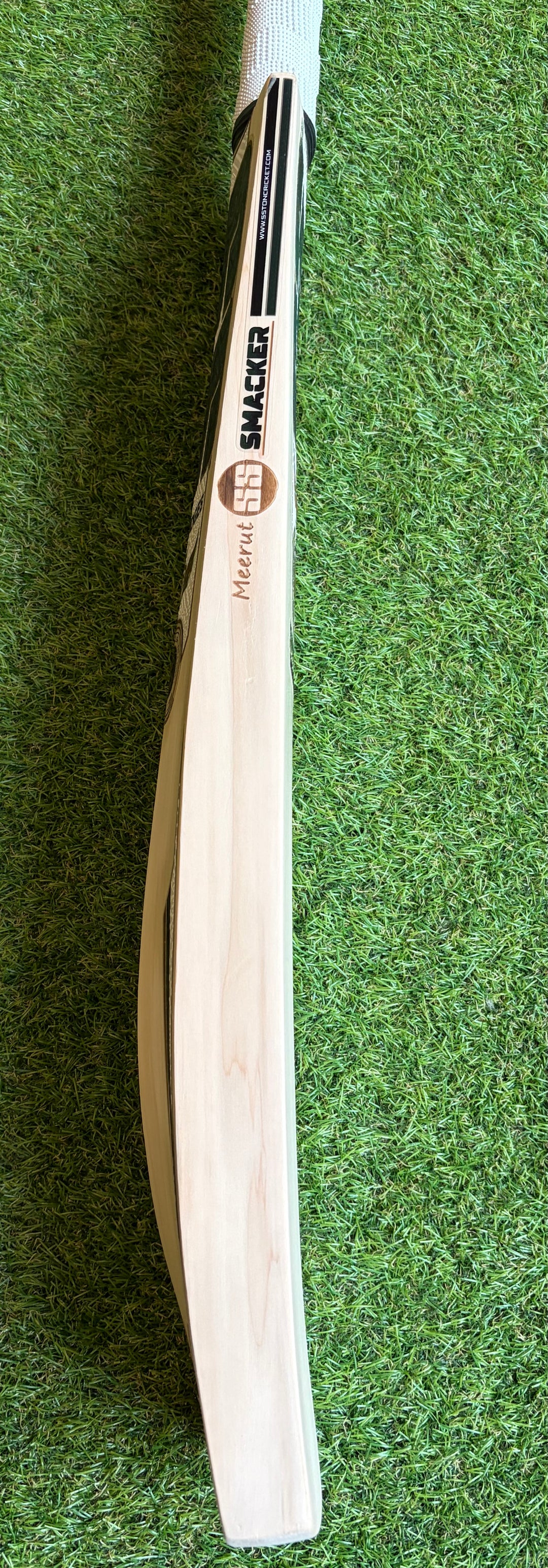 SS TON Smacker Signature Cricket Bat