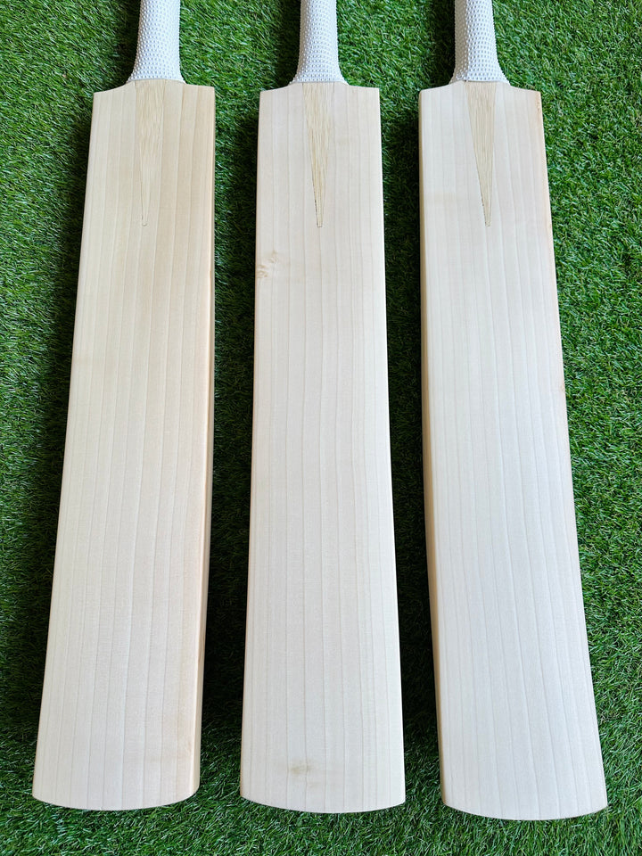 Plain Players Grade 1+ Cricket Bat | Duckbill Profile | 40mm Edges