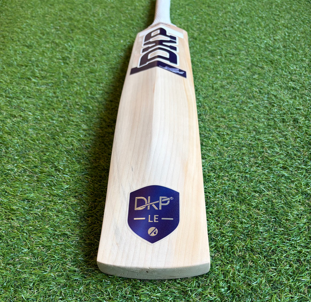 DKP Navy Limited Edition Cricket Bat | 16 Grains | Size 6