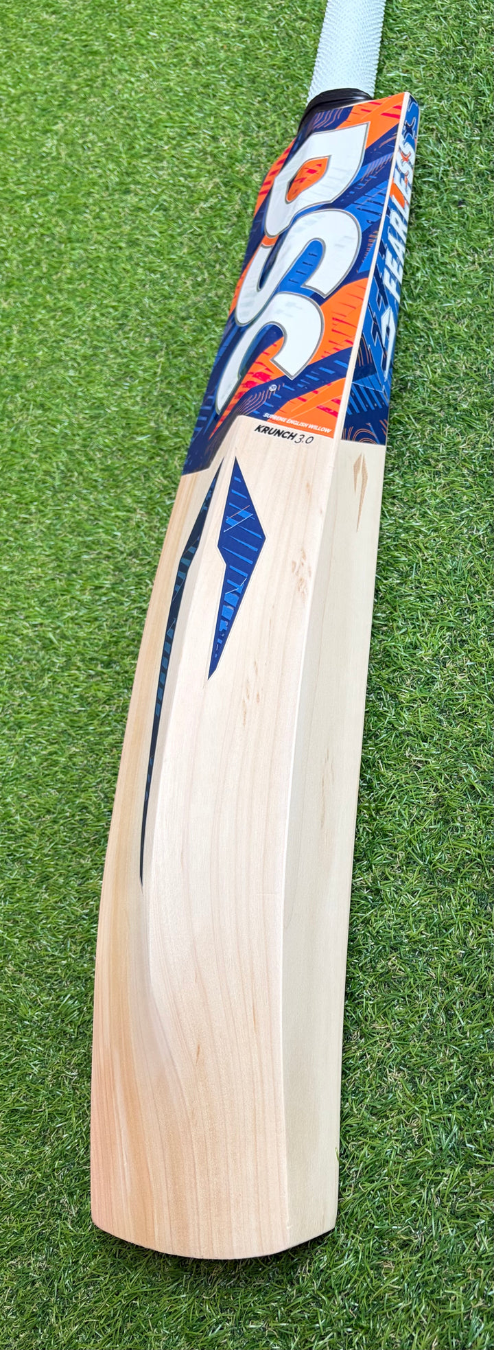 DSC Krunch 3.0 Cricket Bat | 18 Grains