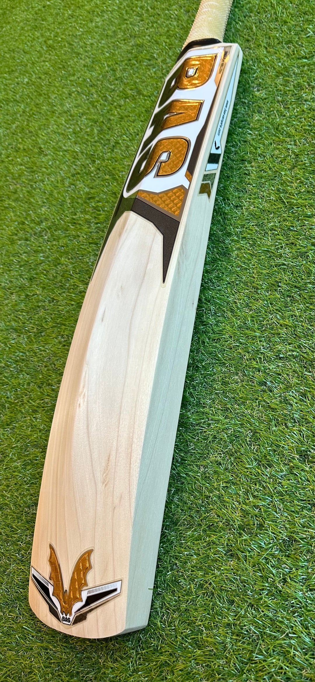 BAS Player Edition Cricket Bat